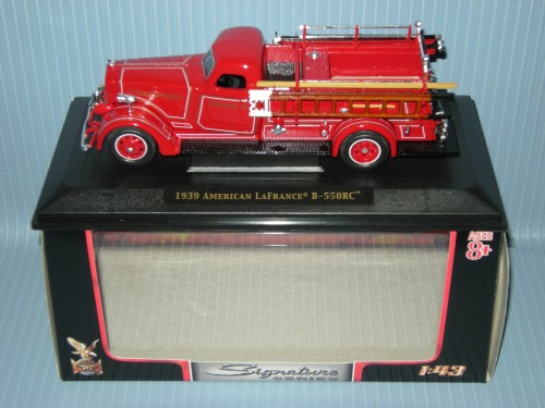 Road Signature<br>1:43 1939 AMERICAN LAFRANCE B550RC